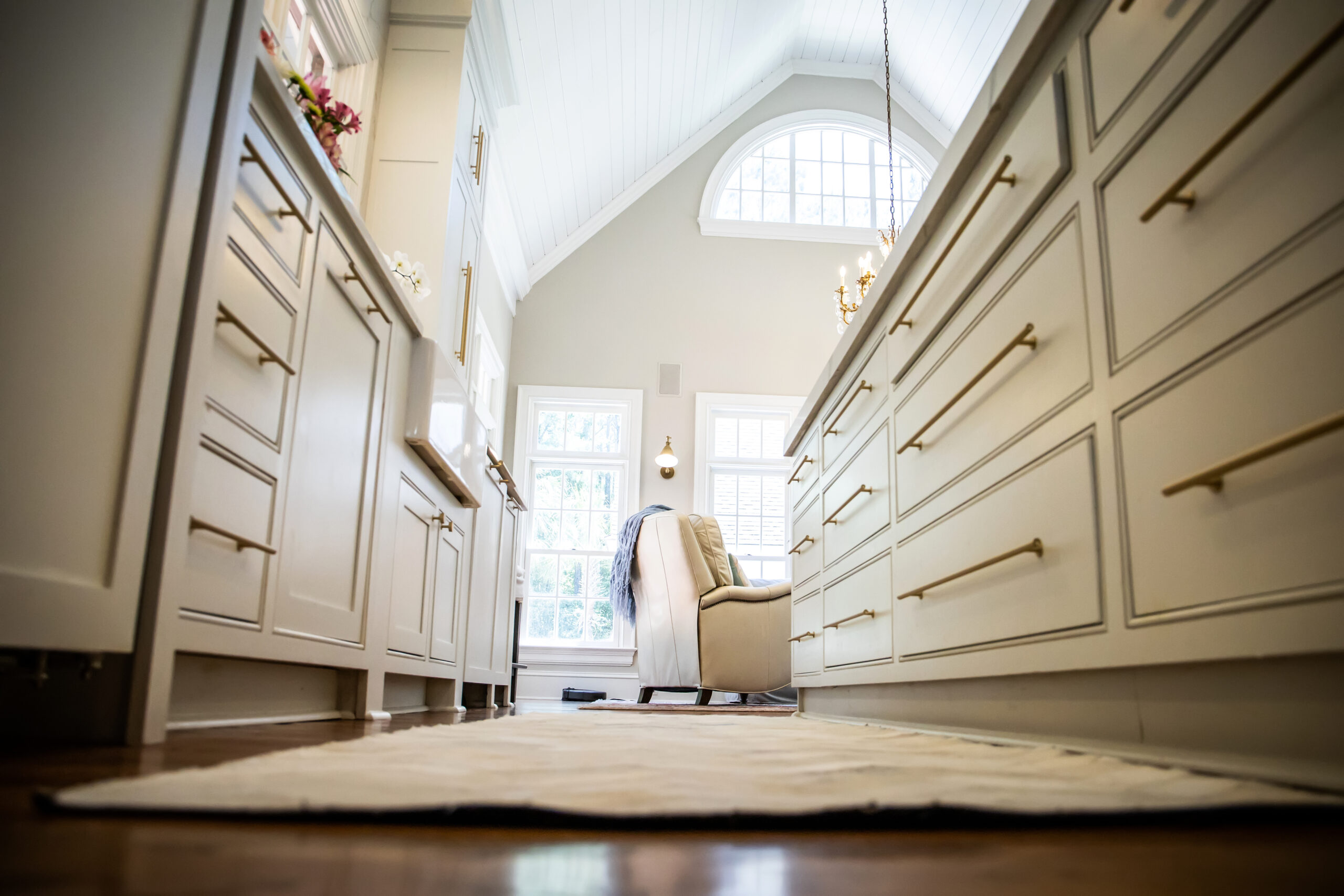 2024 Custom Cabinet Design Trends | Explore the Latest Styles!