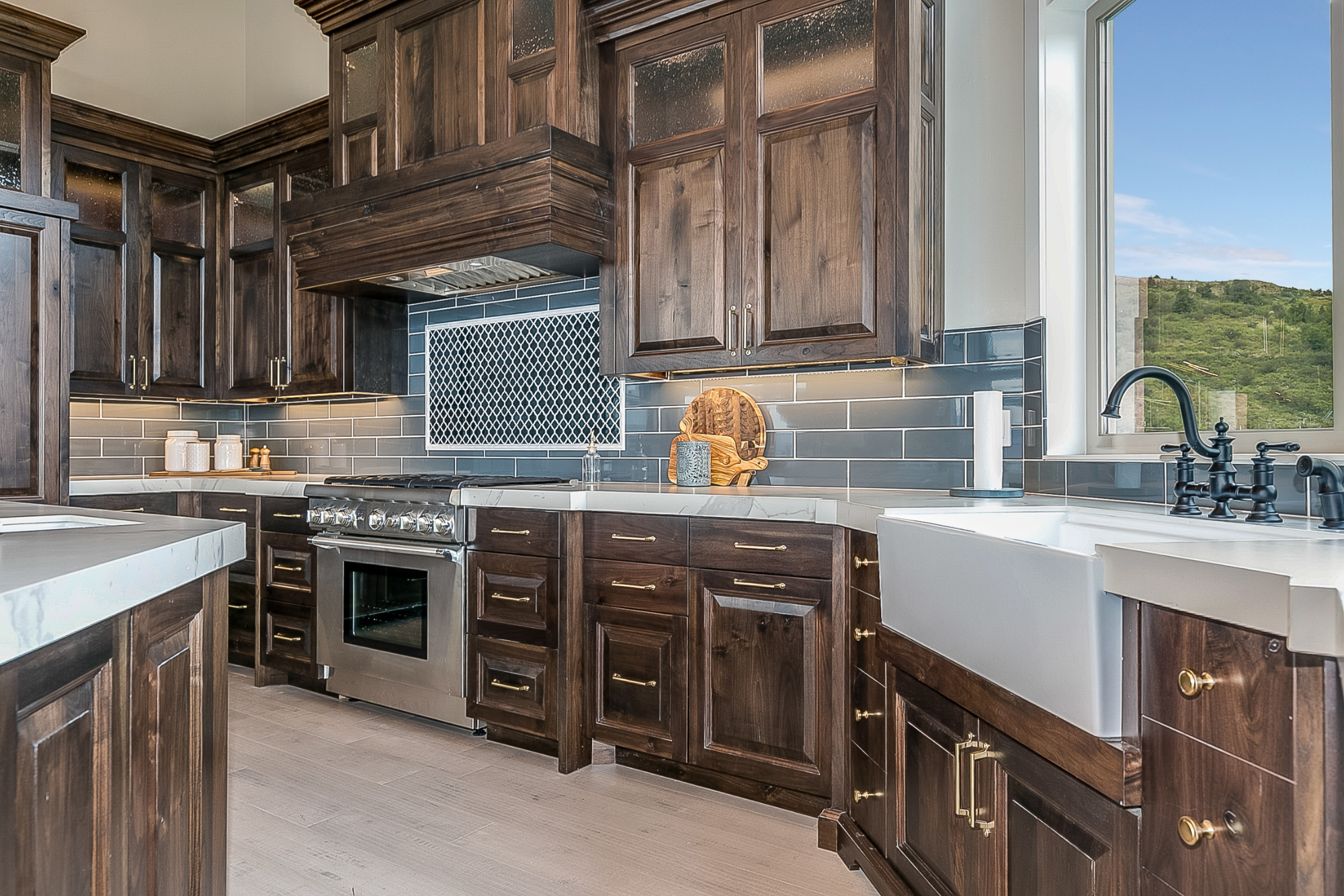 Wisconsin Cabinetry for Modern Farmhouse Kitchens